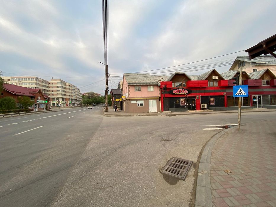 Spatii comerciale de inchiriat zona f buna in Targu Frumos