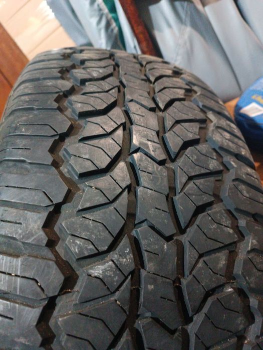 Продам резину 265/65 R17