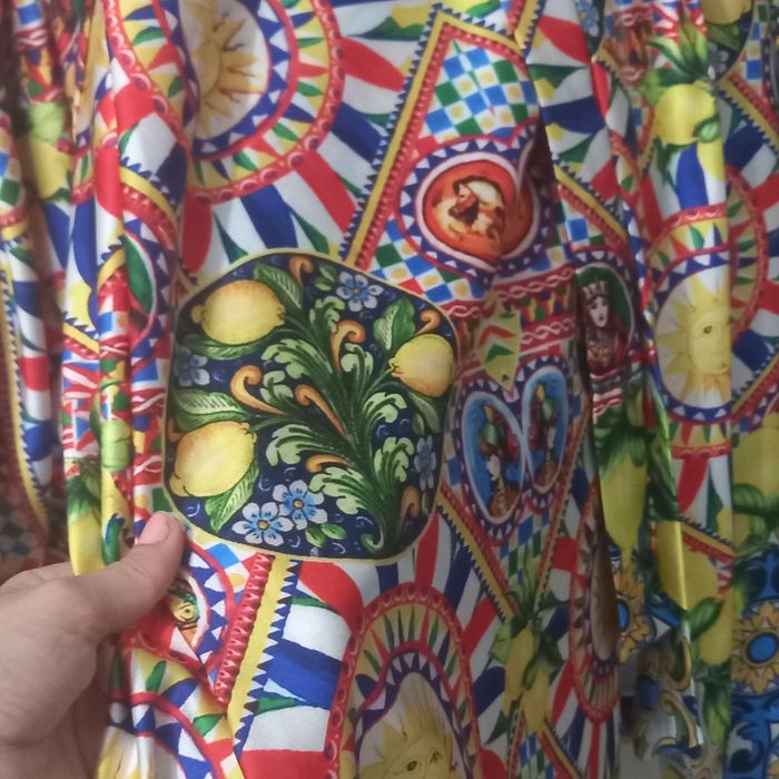 Compleu colorat de vara