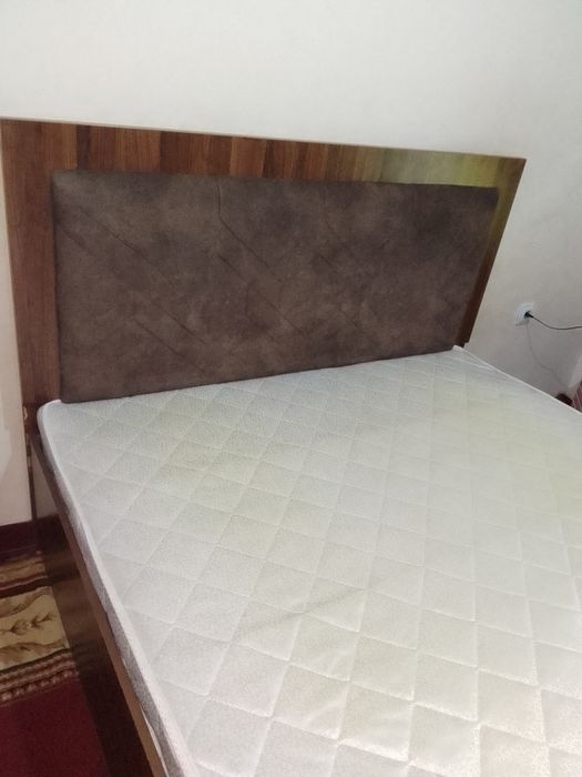 Кровать двухспальная