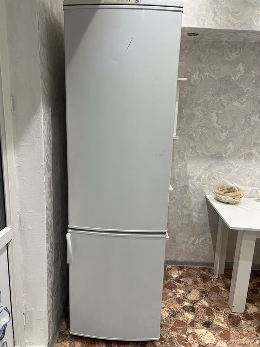 Холодильник БИРЮСА