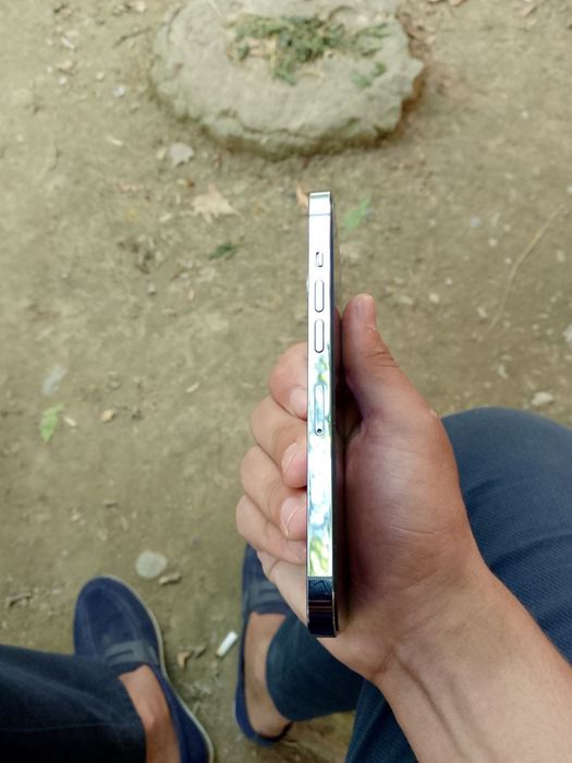 Iphone 13pro holati ideal srochna sotiladi narx kelishiladi