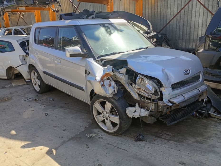 Dezmembrez Kia Soul - 1 (2008 - 2011), 1.6 crdi, automatic, D4FB