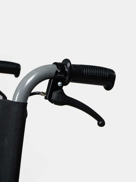 Кресло-коляска инвалидная механическая ручным управлением для взрослых