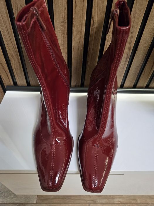 Бордо Обувки на ток