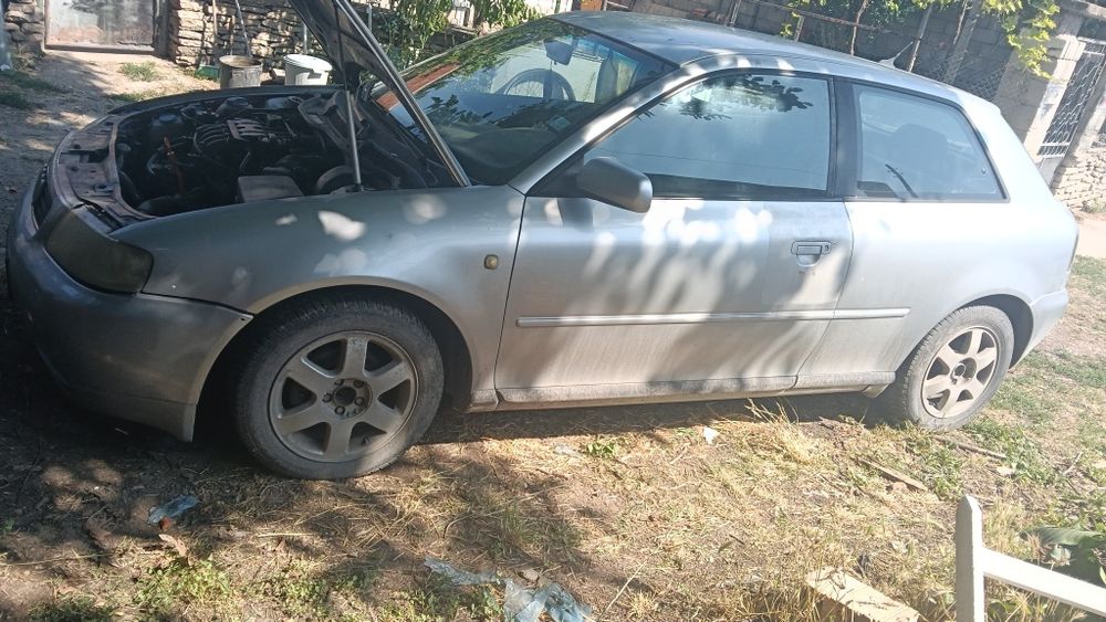 Audi A3 1.6 бензин 1999 г. – на части