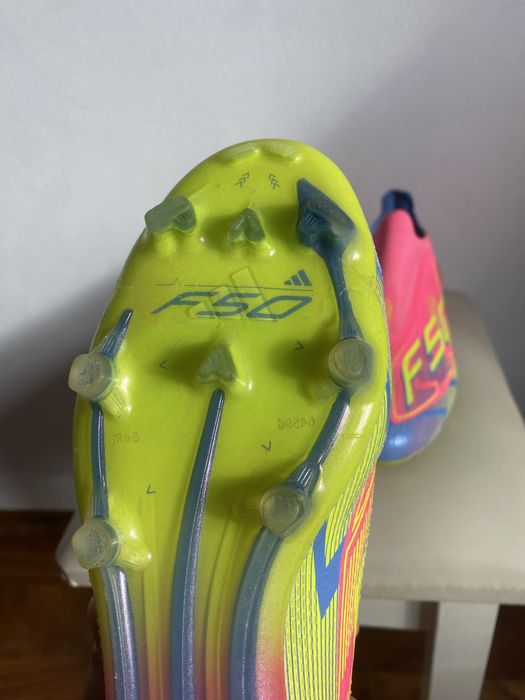 Ghete fotbal Adidas F50