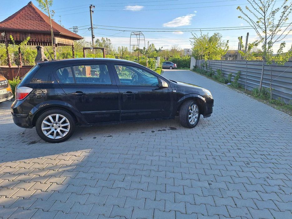 Opel astra H 2004  225000km