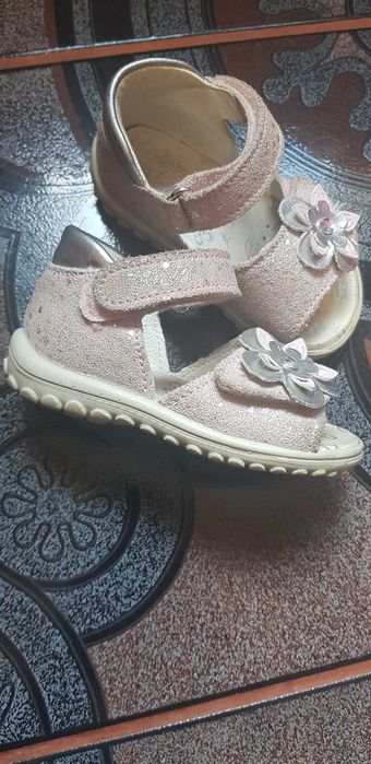 Vand sandale fetite Primigi