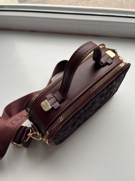 Сумка nursace бардового цвета