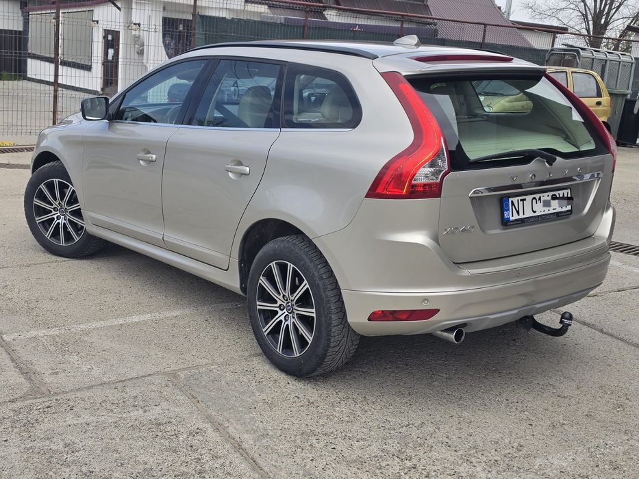 Volvo XC60 2.0d 2016 piele navi senzori recent înmatriculată Ro Propri