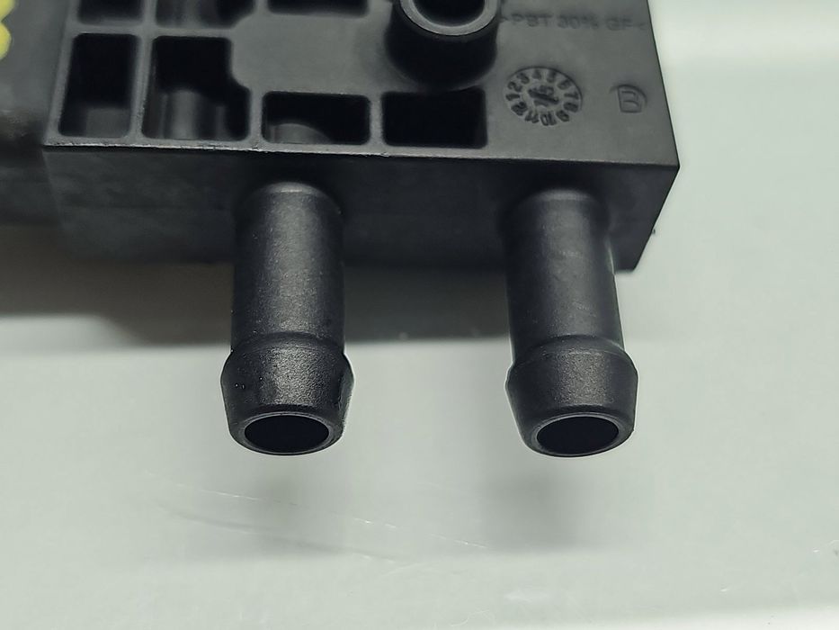 Senzor presiune PEUGEOT 308 (II) [Fabr 2013-2020] 9662143180