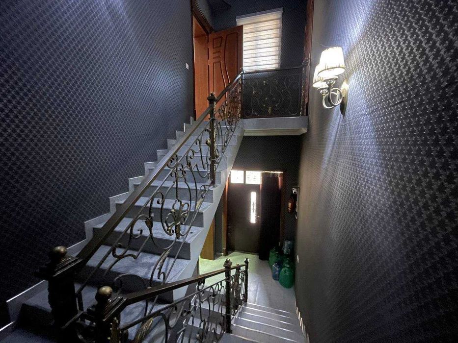 База 11 соток Зангиотинский район Тахта Базар строения 1500 м²