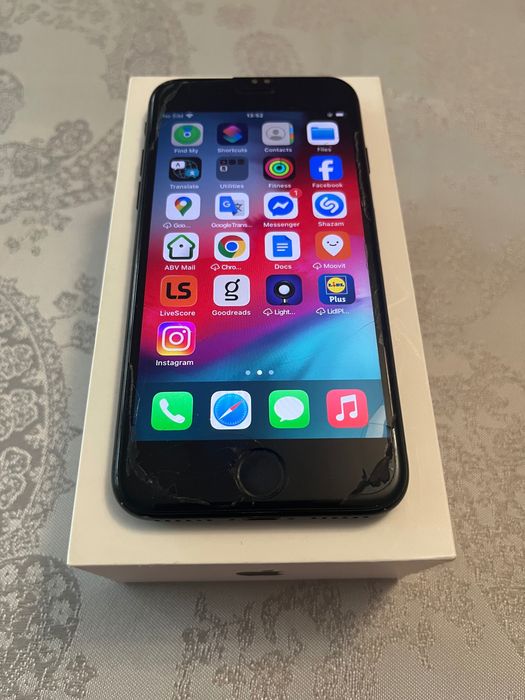 iPhone 7 32 GB Black с Кутия