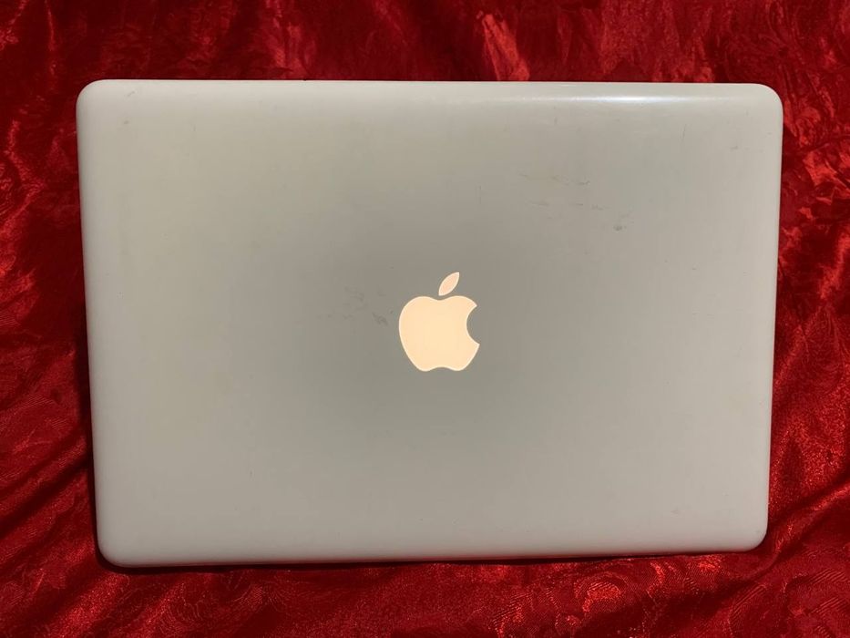 Mac buk zudlik bilan sotiladi