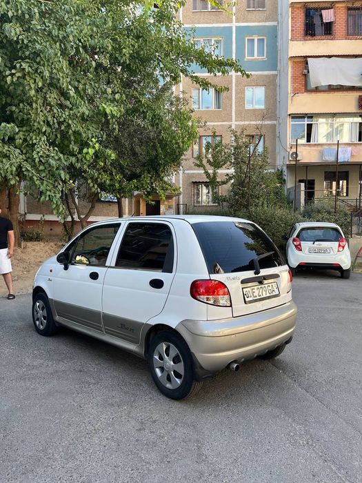 Matiz best 2010 Metan bor srochna sotiladi