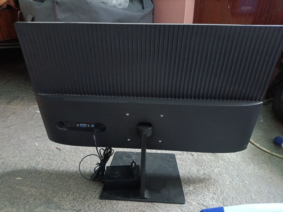 Продам манитор игровой