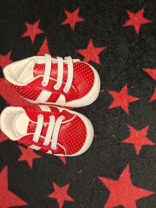 Incaltaminte nou nascut