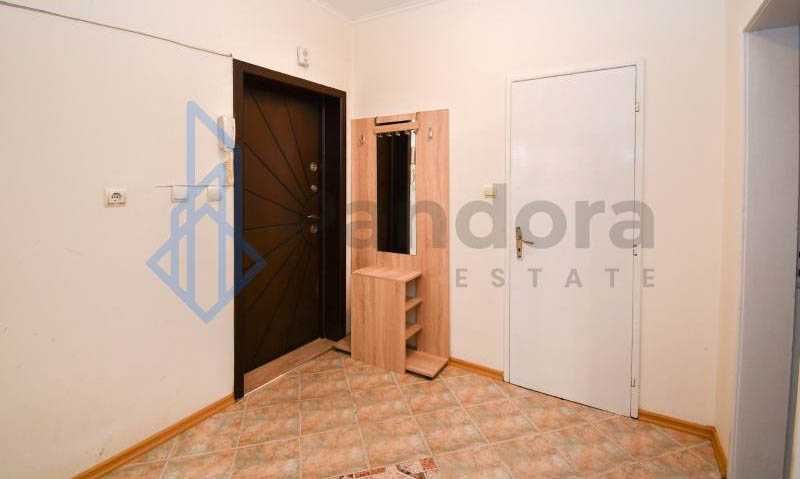 Дава се под наем Тристаен апартамент в София, Гоце Делчев - 90 кв.м за 525 € - Снимка #3