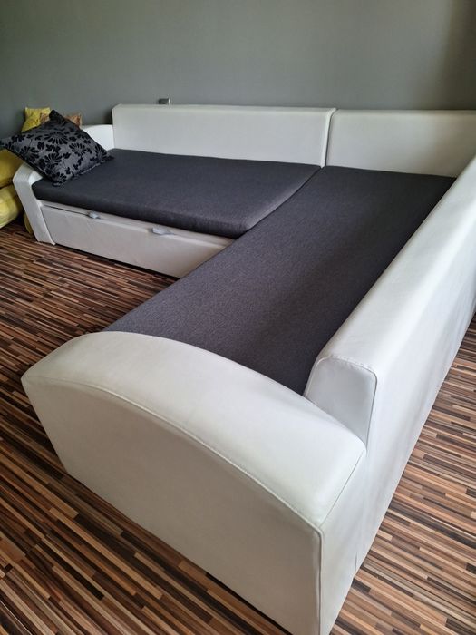 Ъглов диван с опция сън