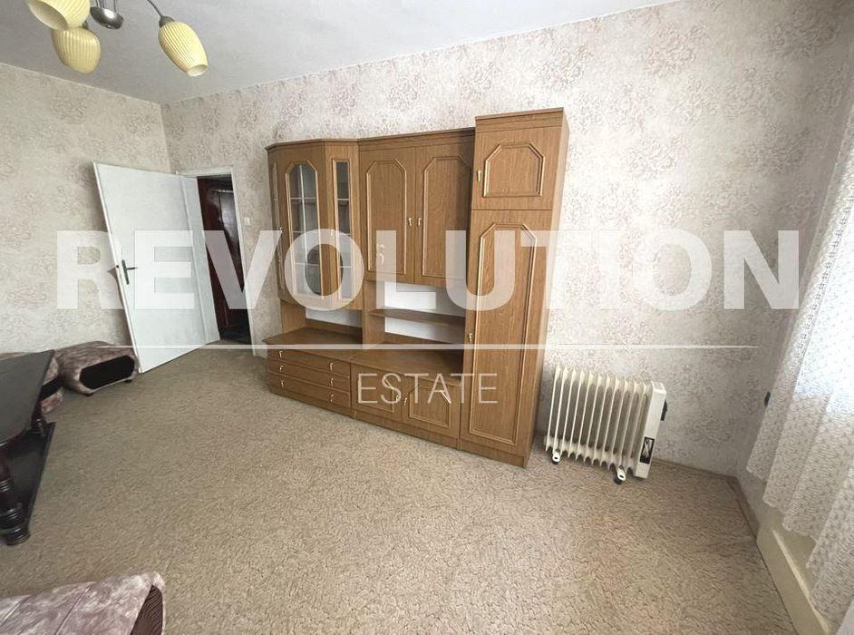 Дава се под наем Двустаен апартамент в Варна, Зимно кино Тракия - 55 кв.м за 298.86 € - Снимка #2