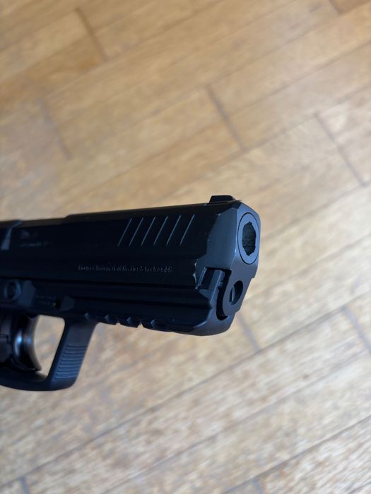 Airsoft - Пистолет HK 45 ( CO2 / 2J ) + 8 CO2 Капсули на Walther