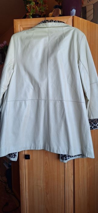 HAINA de damă din piele ecologica