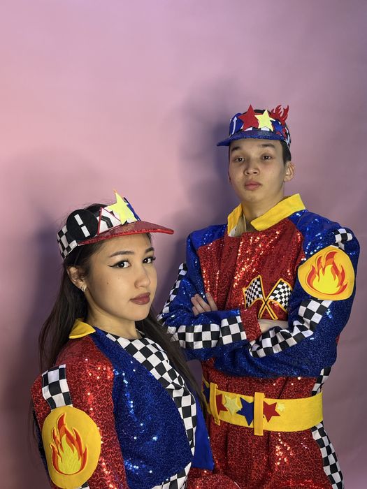 Тачки, к поп, лабубу, куроми, соник, фея, барби, пони