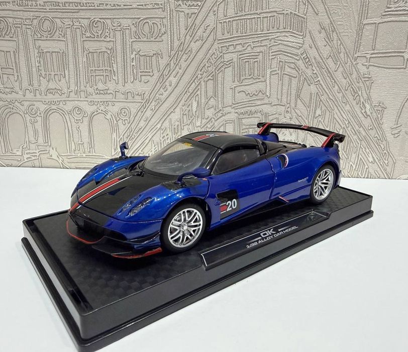 Pagani Huayra 1.32! Металлическая модель со светом и звуком