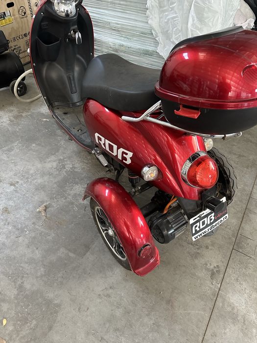 Triciclu electric si scuter electric
