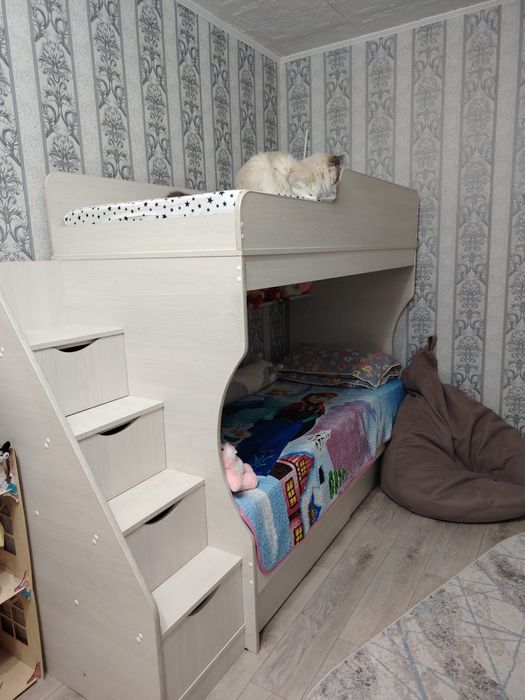 Продаём детскую кроватку