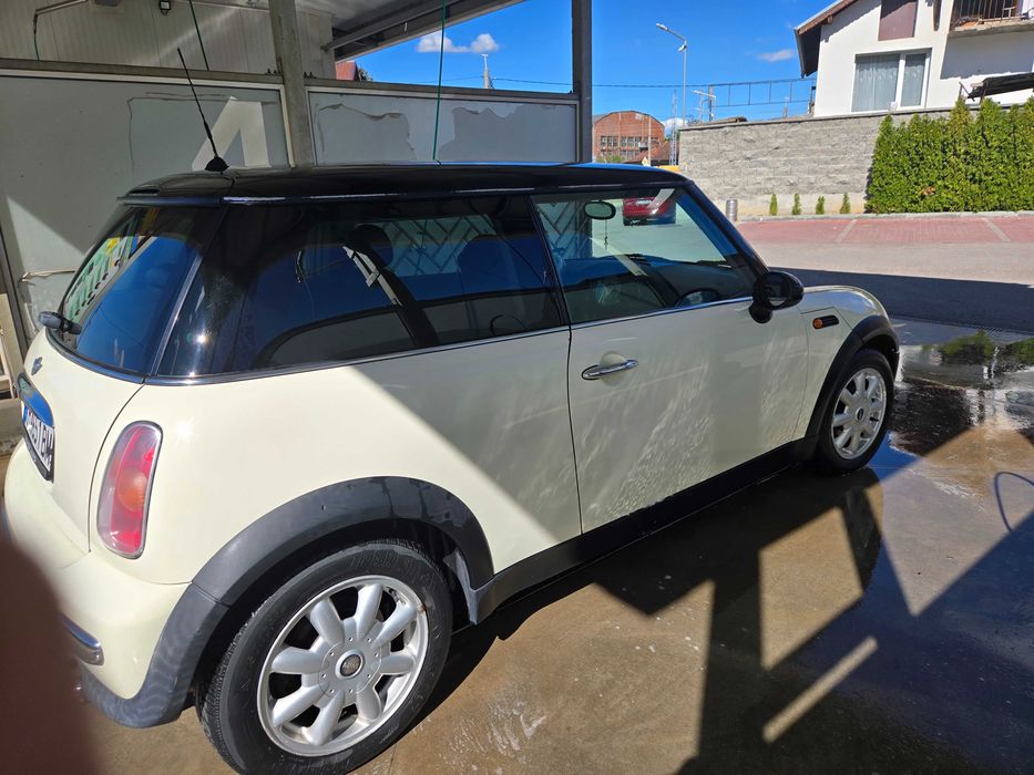 Продава се Mini One