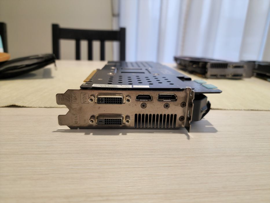 Placa video asus gtx 780ti perfect funcțională