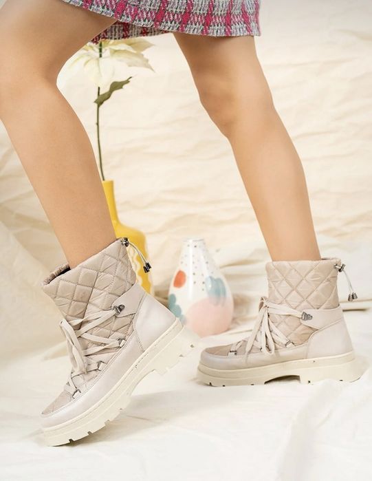 Ботинки женские угги