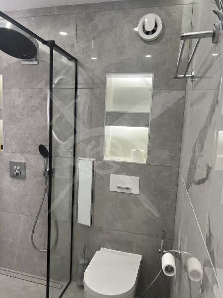 Продава се Тристаен апартамент в Пловдив, Христо Смирненски - 140 кв.м за 2500 €/кв.м - Снимка #3