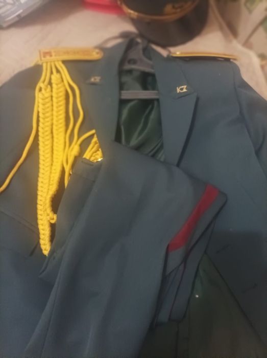 Продаю кадетская форму