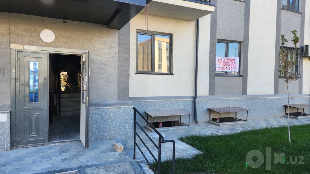 Урганч ситида 1 каватда жойлашган 3 хонала сотилади
