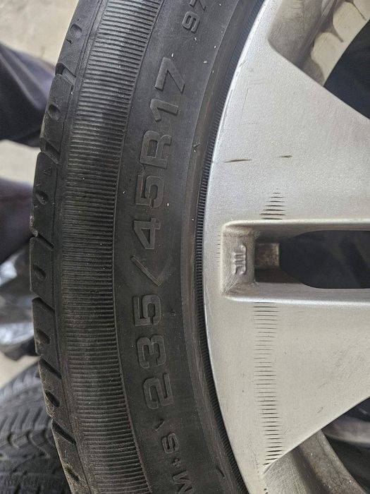 4 бр гуми с джанти