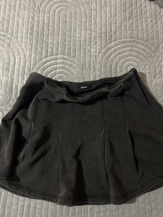 Нови къси поли- Cropp, About You,H&M,New Yorker,Melting Stockholm