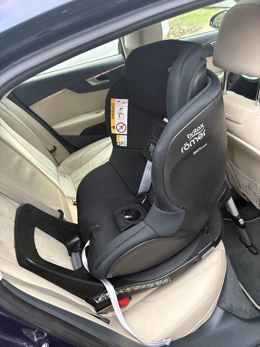 Vand scaun masina Britax Romer Dualfix Pro i-size  foarte