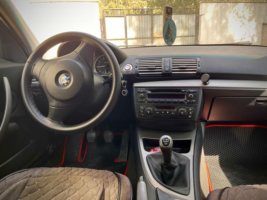 Продам BMW 1 серии
