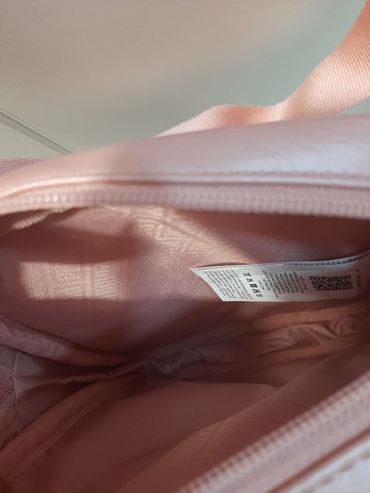 Нова розова чанта Puma