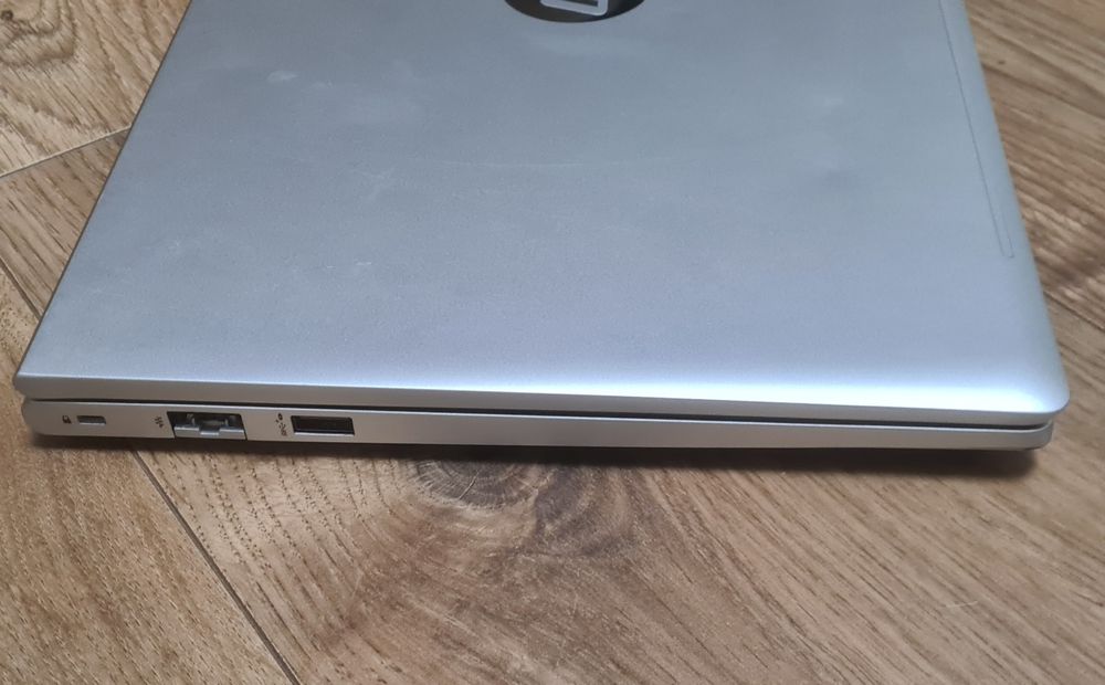 HP Probook 440 G10 i3 1315u, 8 GB DDR5, ssd 256 GB