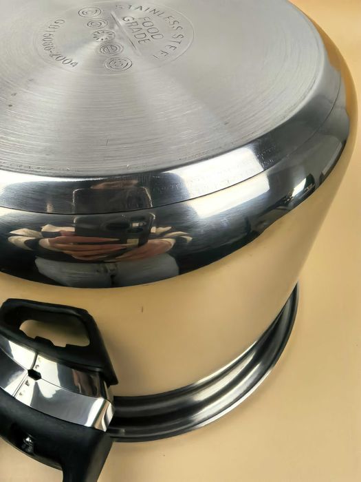 Oala sub presiune 7 litri 22 cm cu capac bonus 329 lei