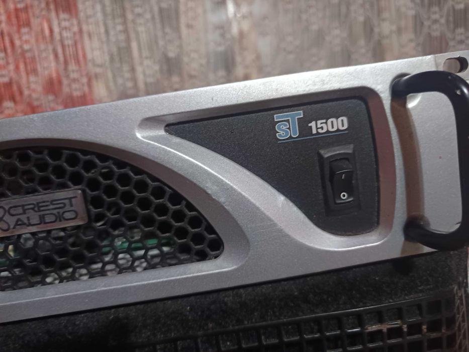 De vandzare amplificator crest audio st1500