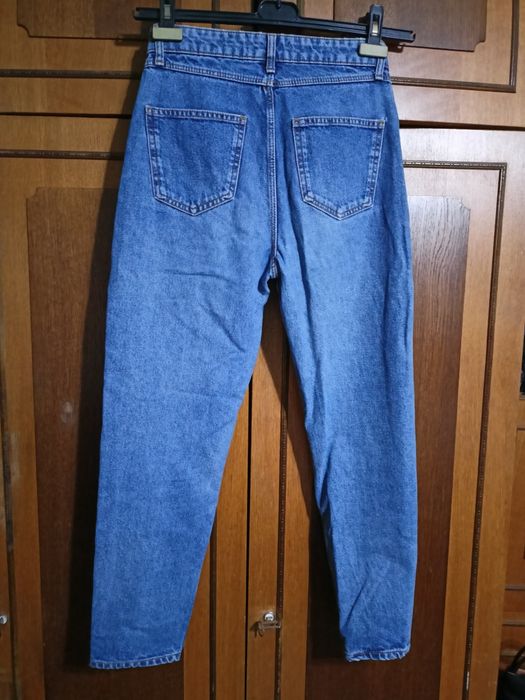 Модные платья и джинсы бойфренды