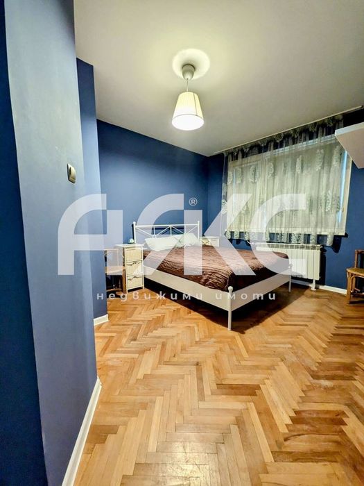 Продава се Тристаен апартамент в София, Изток - 91 кв.м за 4176 €/кв.м - Снимка #4