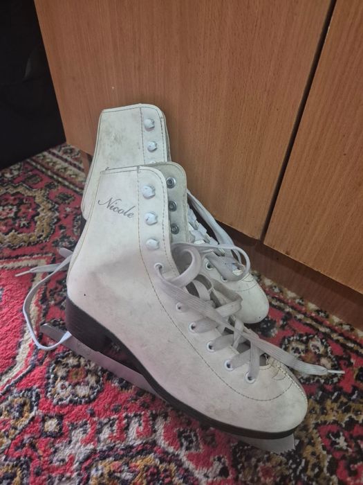 Коньки детские и взрослые