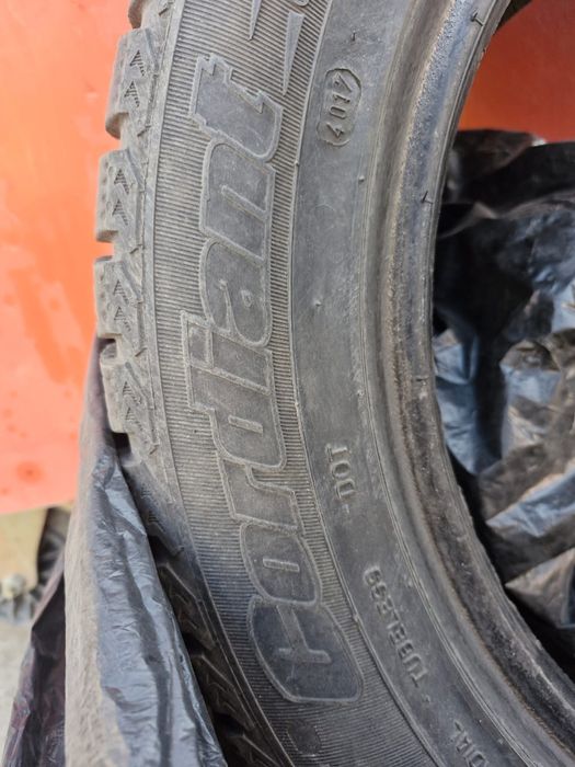Продам шины с шипами