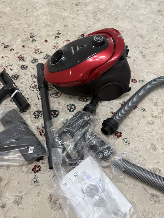 Пылесос Samsung новый в упаковке.